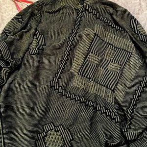 Sweater with hoodie !! So cute and baggy